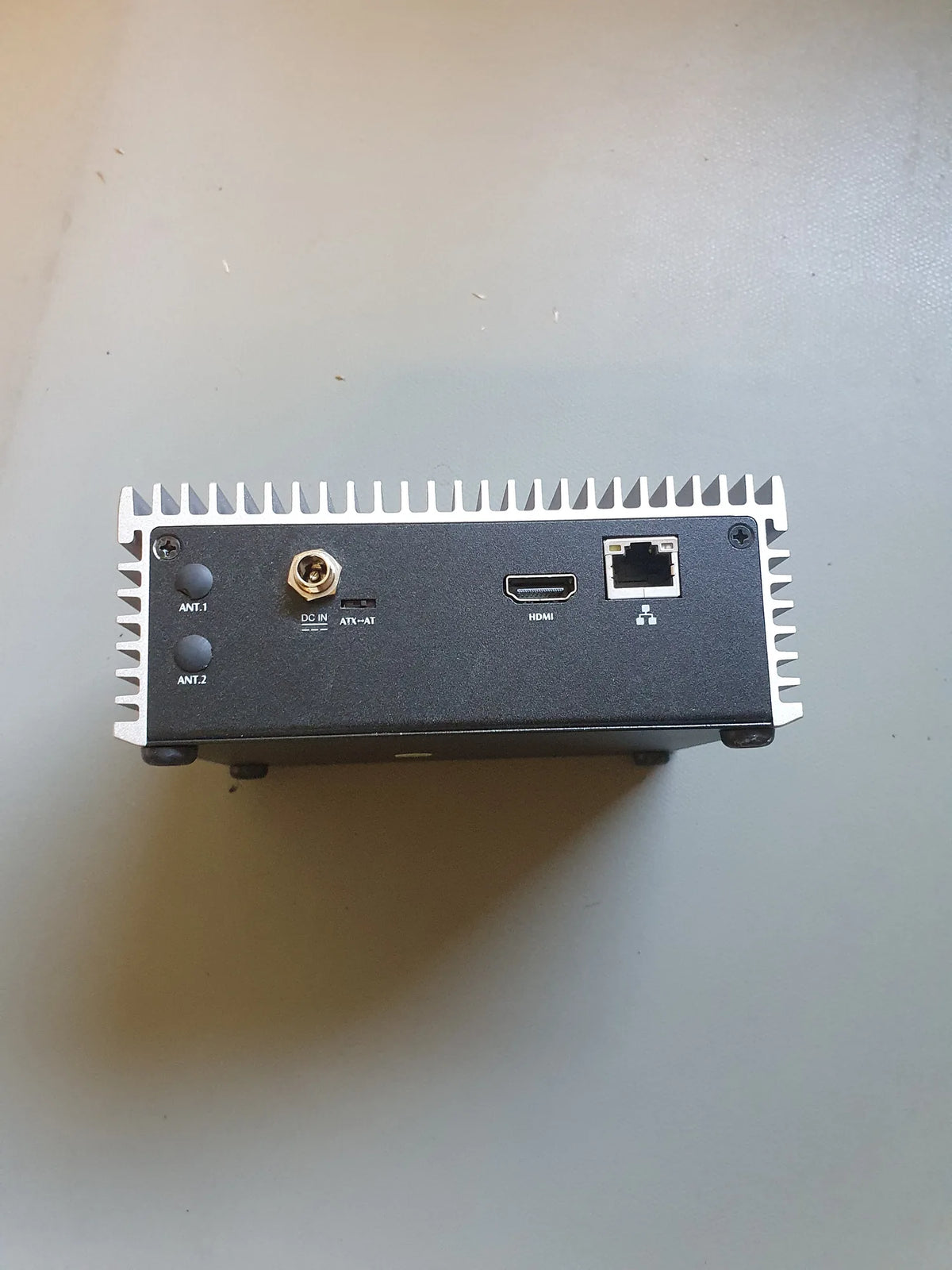 Box PC Axiomtek Telac – bild 2 av 4