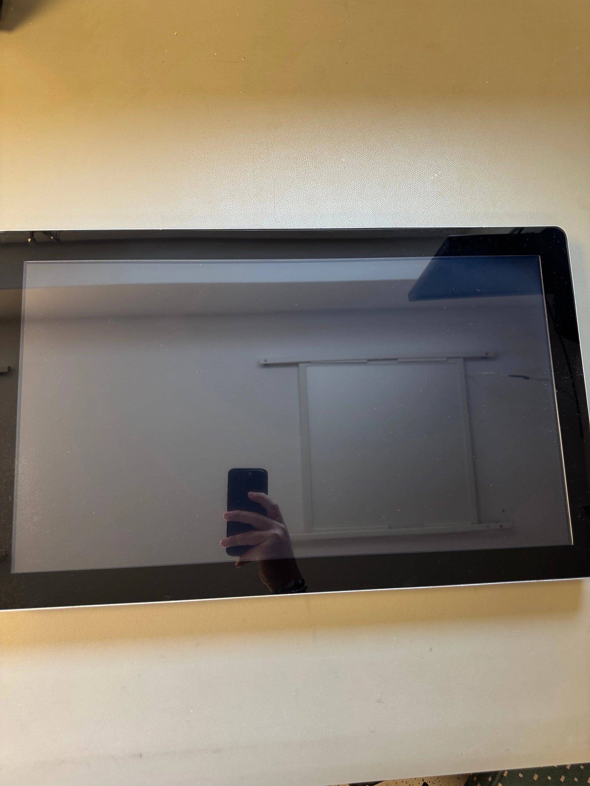 PCT Touch Demo 21.5”